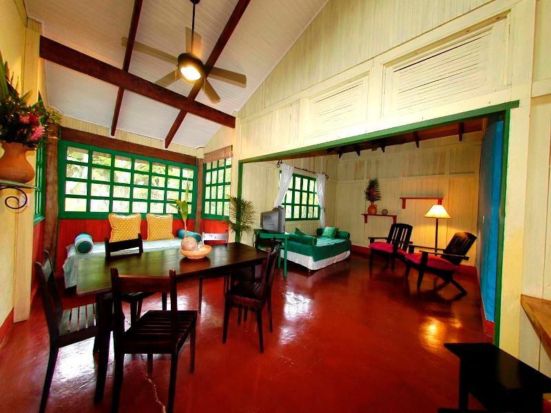 Hotel Villas Gaia Uvita Bagian luar foto